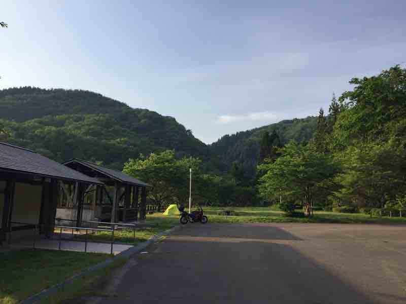 新穂ダムキャンプサイト