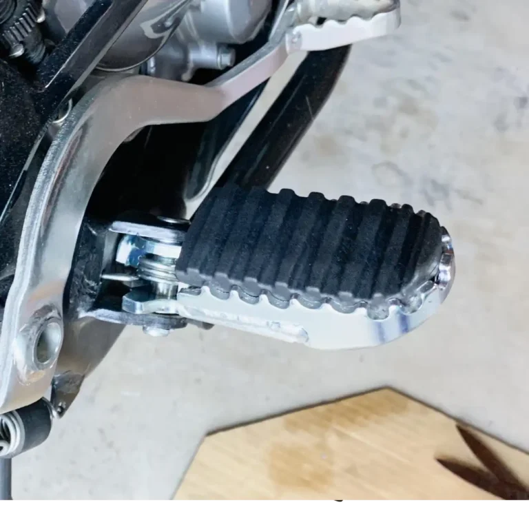 CRF250Rally ゴム付きフットペグ